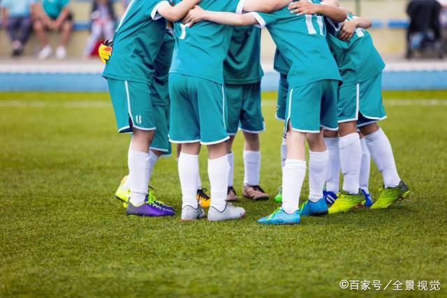 2选1，胡金秋下家仅剩2家，球员意见成关键，转会费超6000万